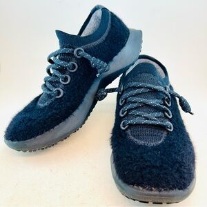 Allbirds Women's Black Wool Dasher Fluffs WD2 Sneakers, size 8.5 38.5